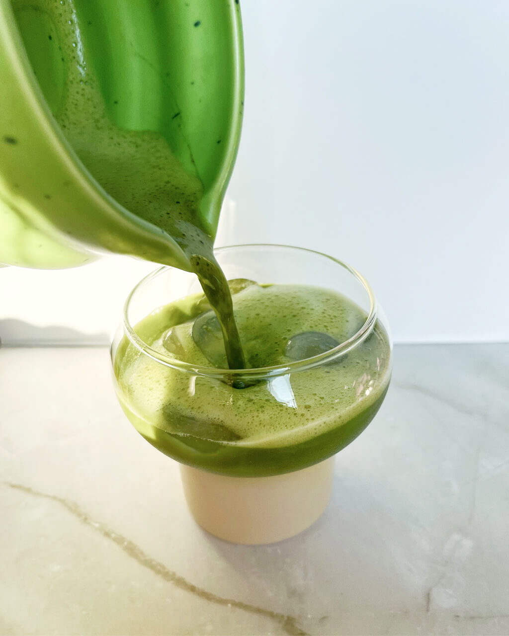 Matcha kiöntése felülről
